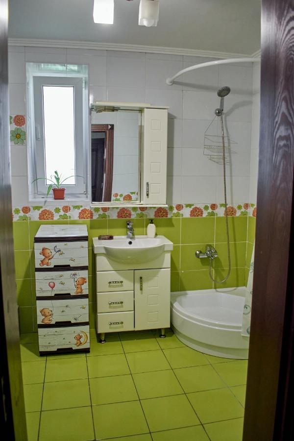 Vacation Home Lubov Kamieniec Podolski Zewnętrze zdjęcie